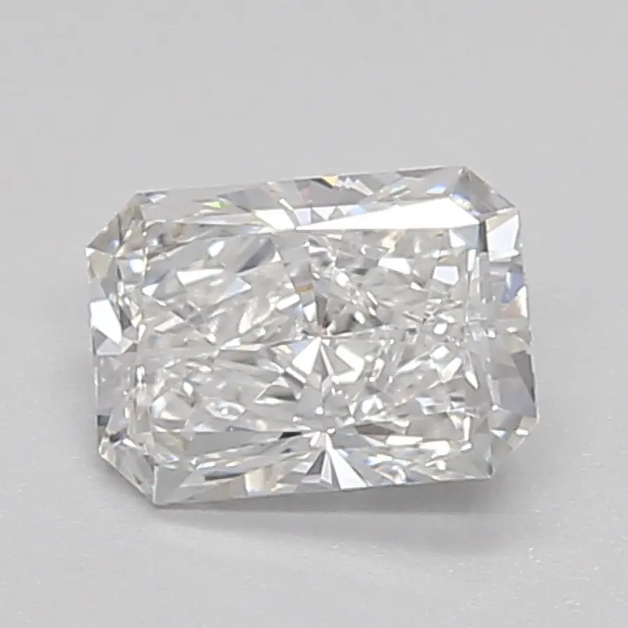0.58ct E VVS1 Radiant (IGI)