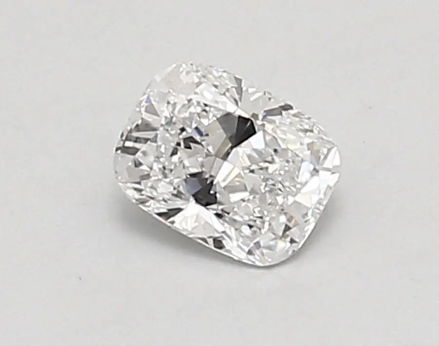 0.57ct D VVS2 Cushion (IGI)