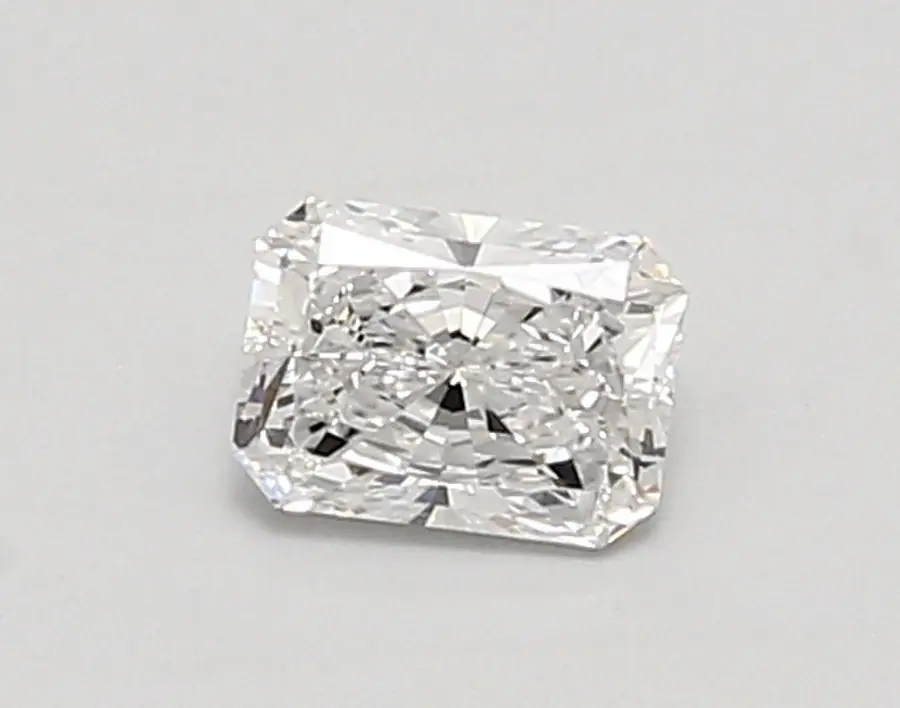 0.55ct D VVS2 Radiant (IGI)