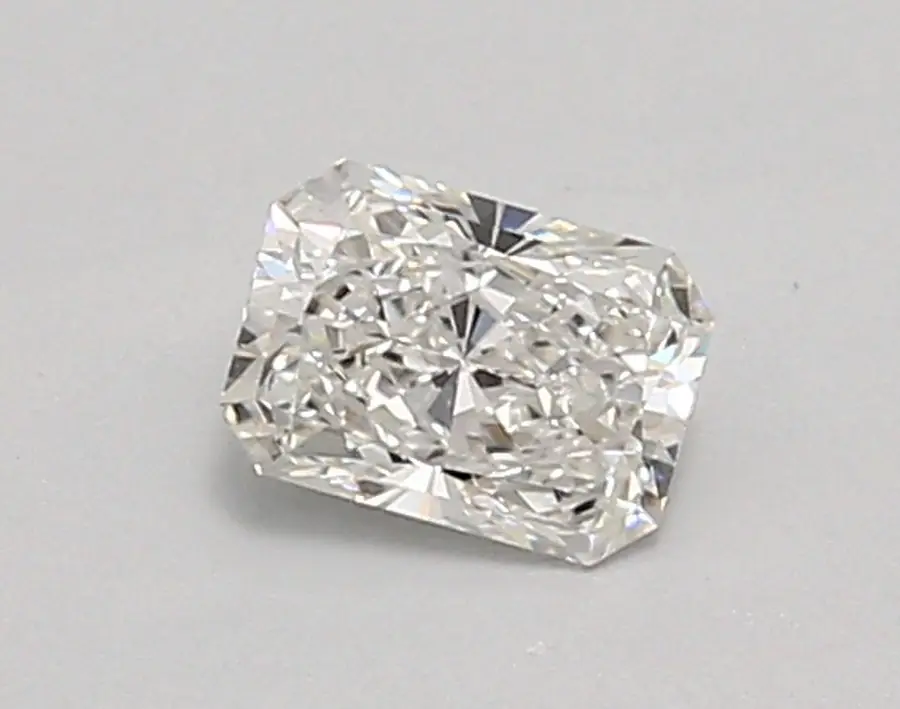 0.54ct F VVS2 Radiant (IGI)