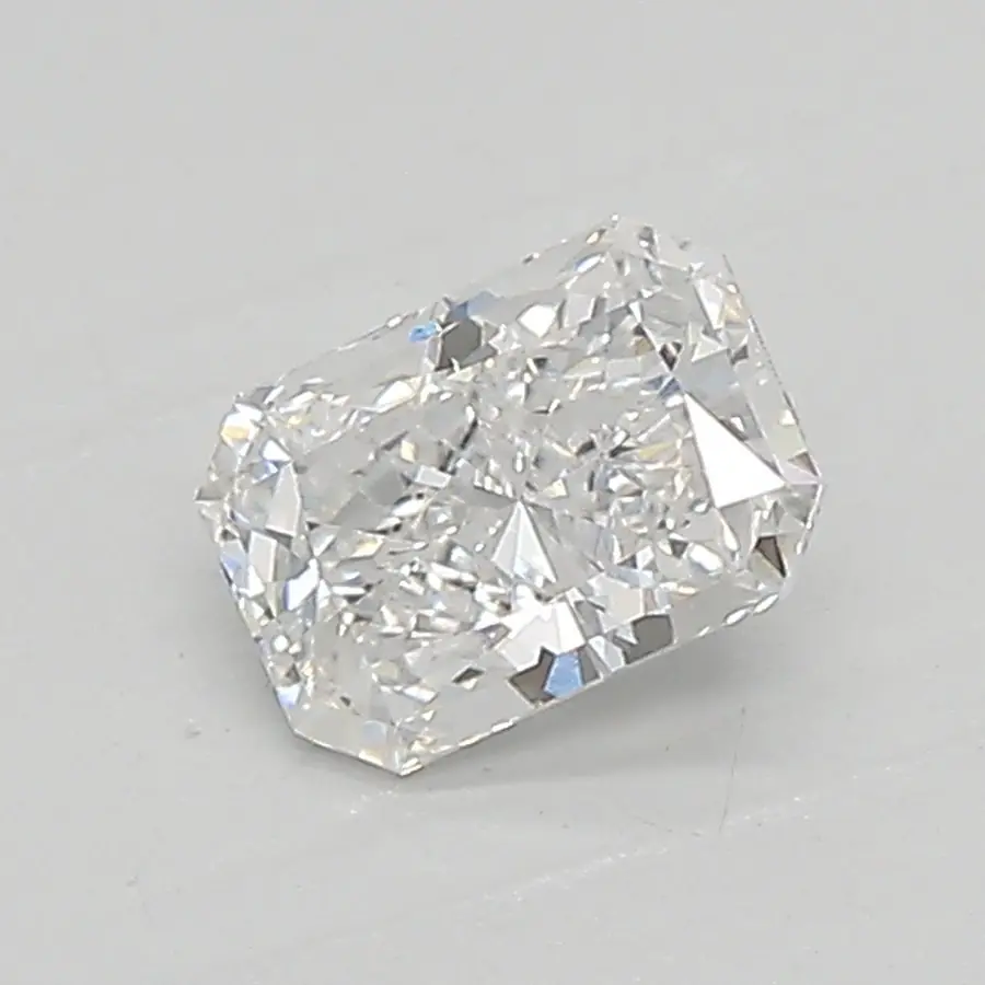0.51ct E VVS2 Radiant (IGI)