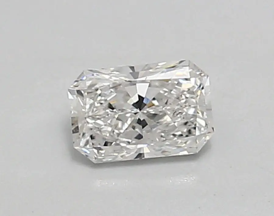 0.49ct E VVS1 Radiant (IGI)