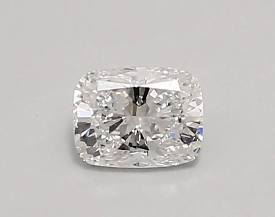 0.47ct D VVS2 Cushion (IGI)