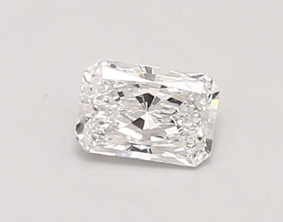 0.45ct D VVS1 Radiant (IGI)