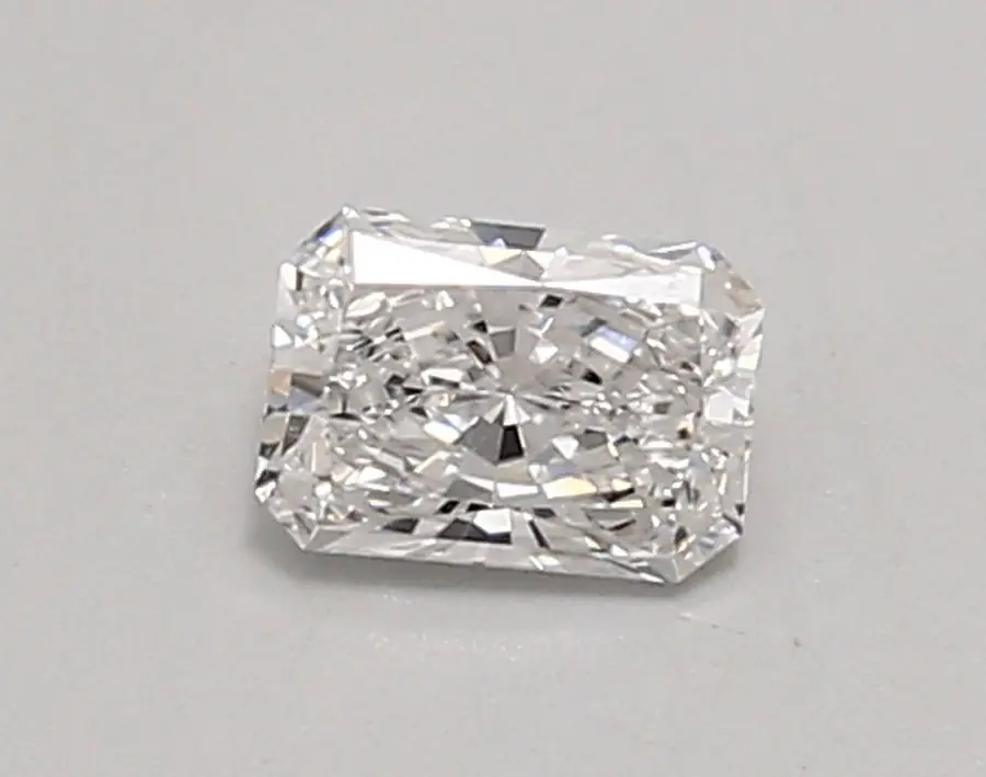 0.45ct D VVS2 Radiant (IGI)