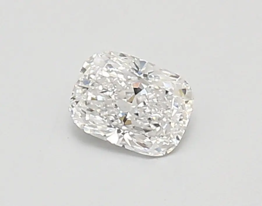 0.44ct D VVS2 Cushion (IGI)