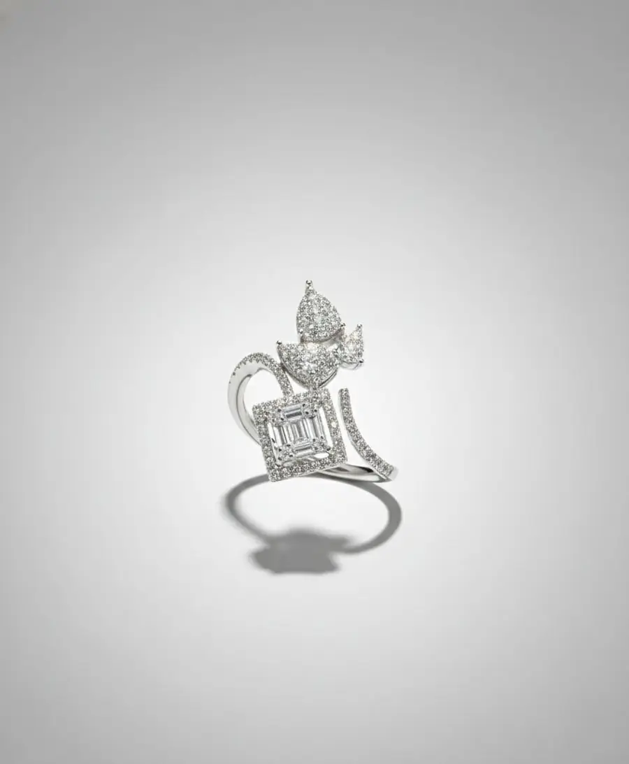 The Empress Arch Solitaire Ring