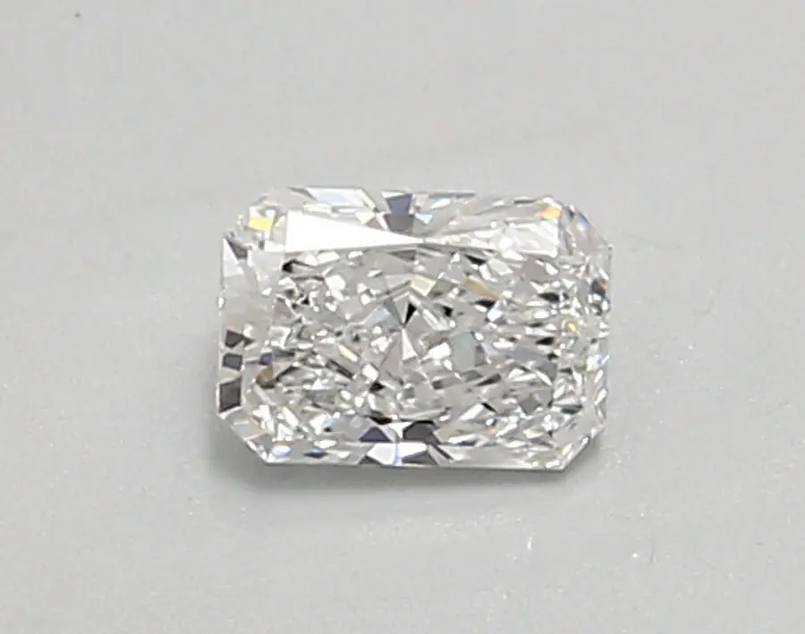 0.43ct D VVS1 Radiant (IGI)