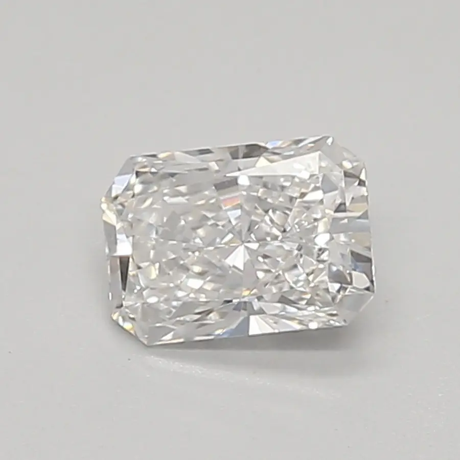 0.43ct E VVS2 Radiant (IGI)
