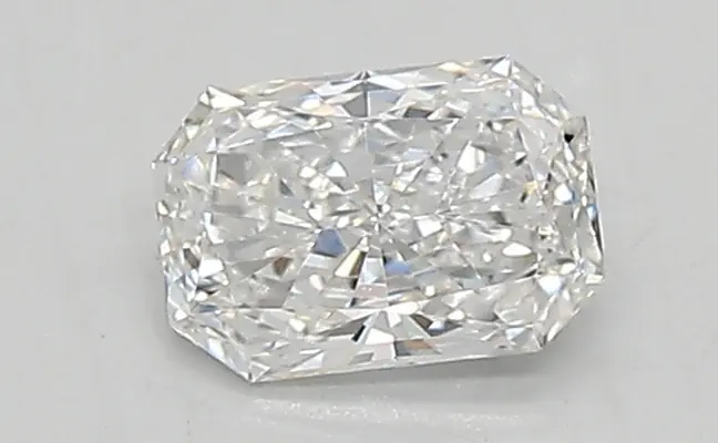 0.43ct E VVS2 Radiant (IGI)