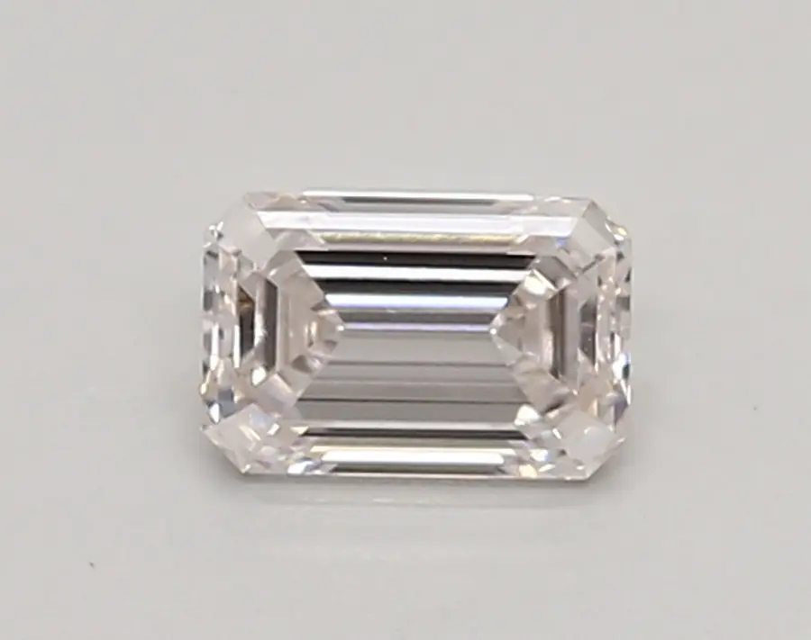 0.43ct G IF Emerald (IGI)