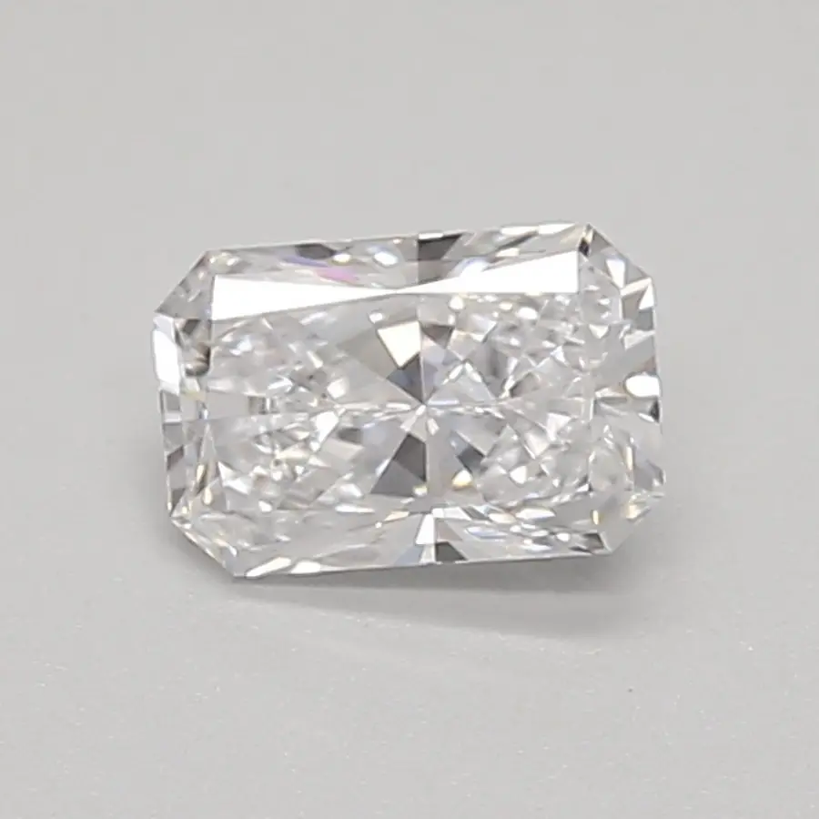 0.42ct D VVS2 Radiant (IGI)