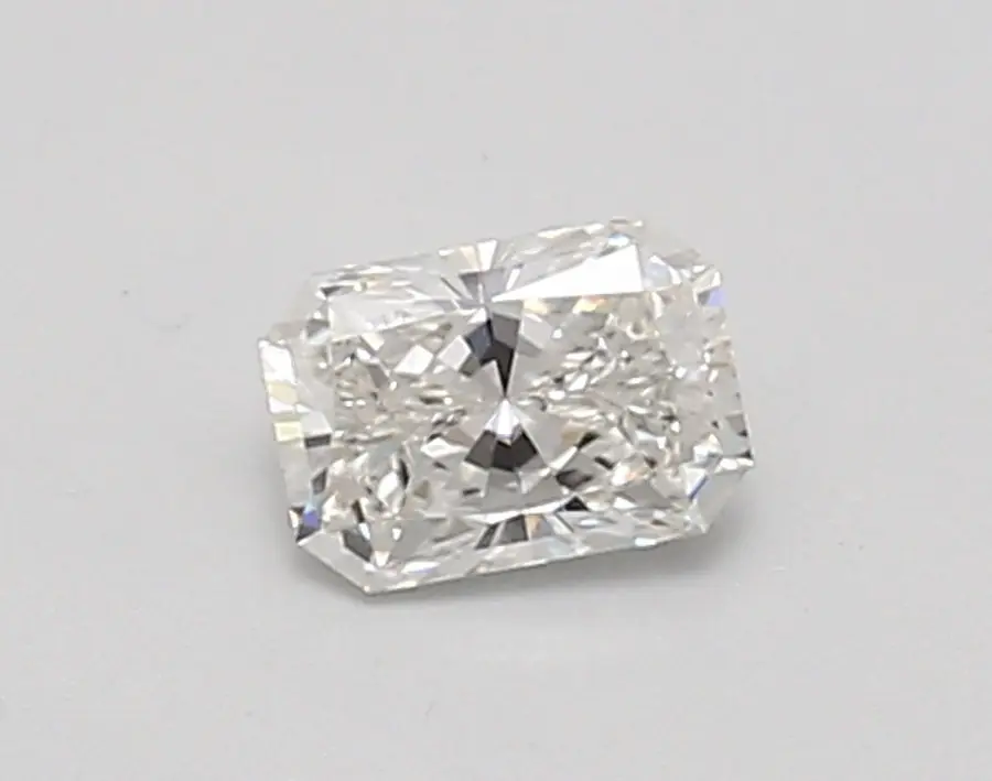 0.41ct F VVS2 Radiant (IGI)