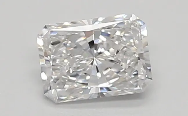 0.41ct D VVS2 Radiant (IGI)