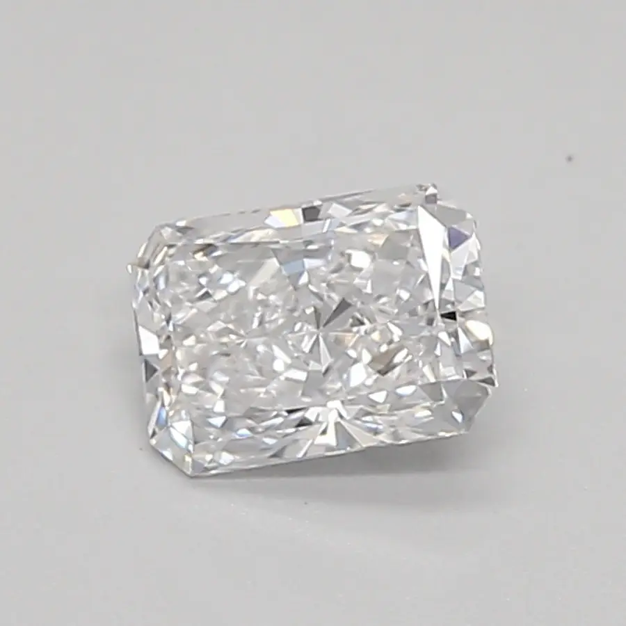 0.41ct D VVS2 Radiant (IGI)