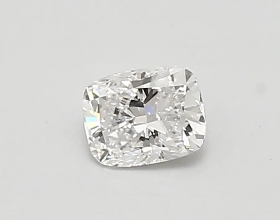 0.40ct D VVS2 Cushion (IGI)