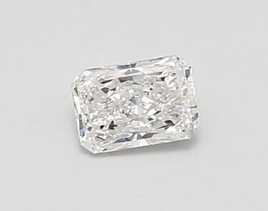 0.39ct D VVS1 Radiant (IGI)