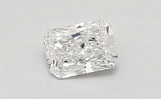 0.39ct D VVS2 Radiant (IGI)