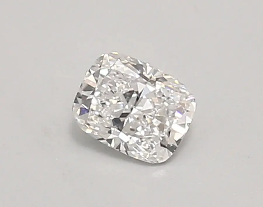 0.39ct D VVS1 Cushion (IGI)