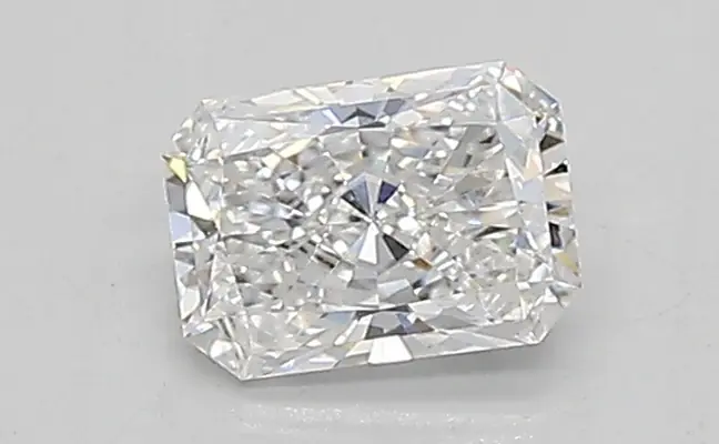 0.39ct D VVS2 Radiant (IGI)