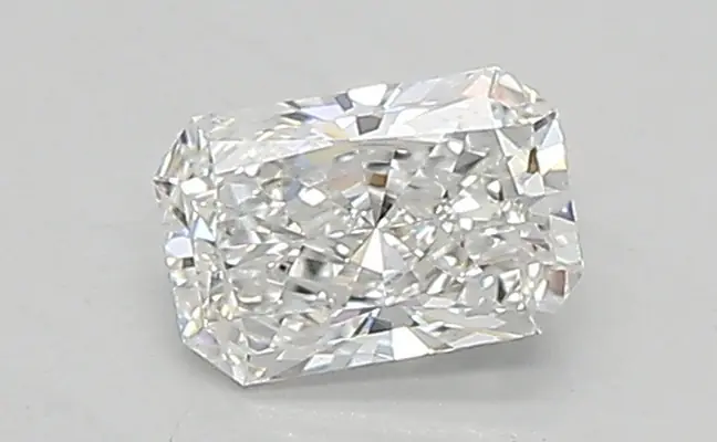 0.38ct E VVS2 Radiant (IGI)