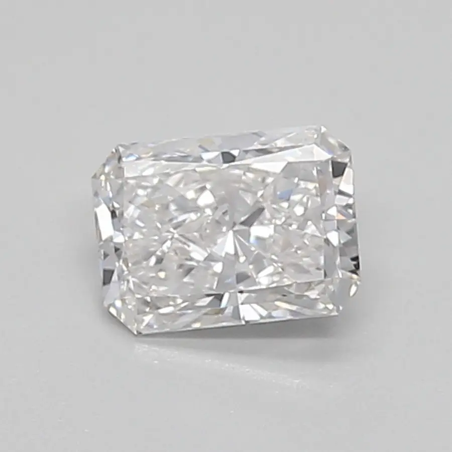 0.38ct E VVS2 Radiant (IGI)
