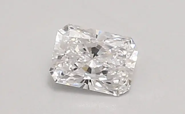 0.38ct D VVS2 Radiant (IGI)