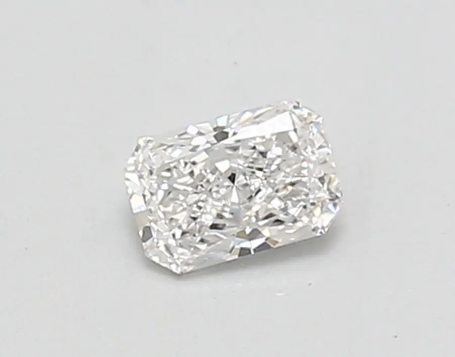 0.37ct E IF Radiant (IGI)