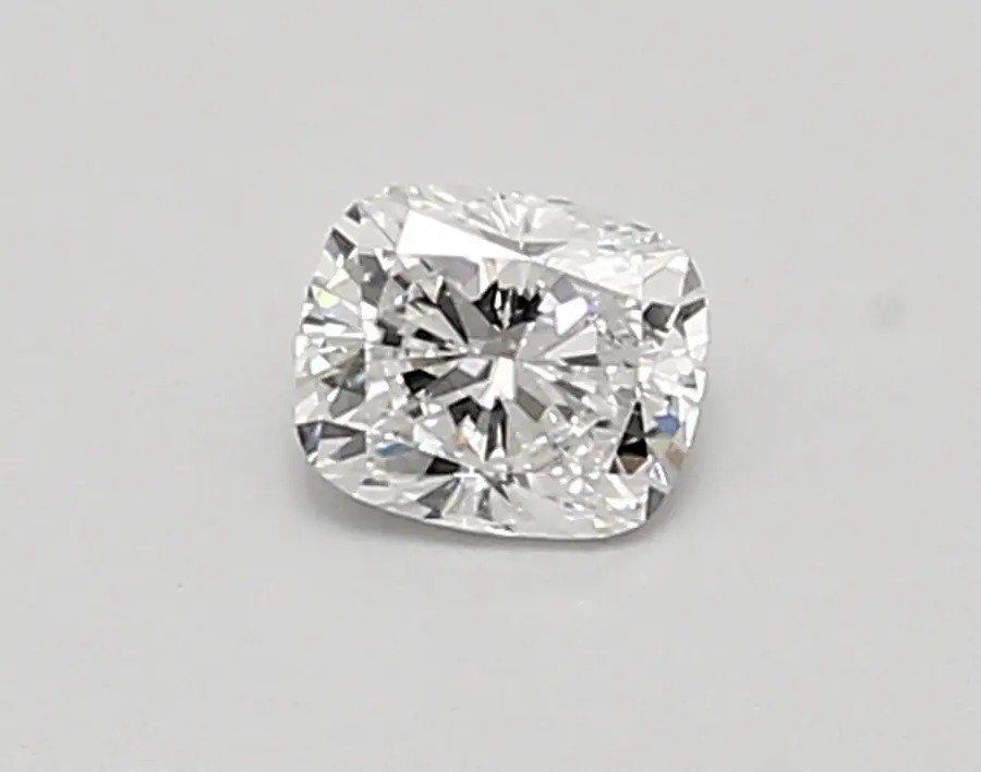 0.37ct D VVS1 Cushion (IGI)