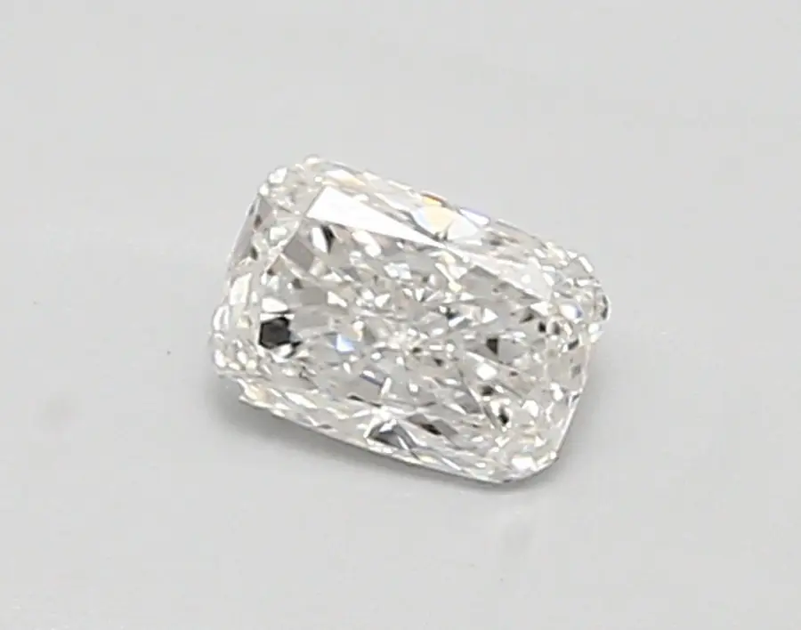 0.37ct E VS1 Cushion (IGI)