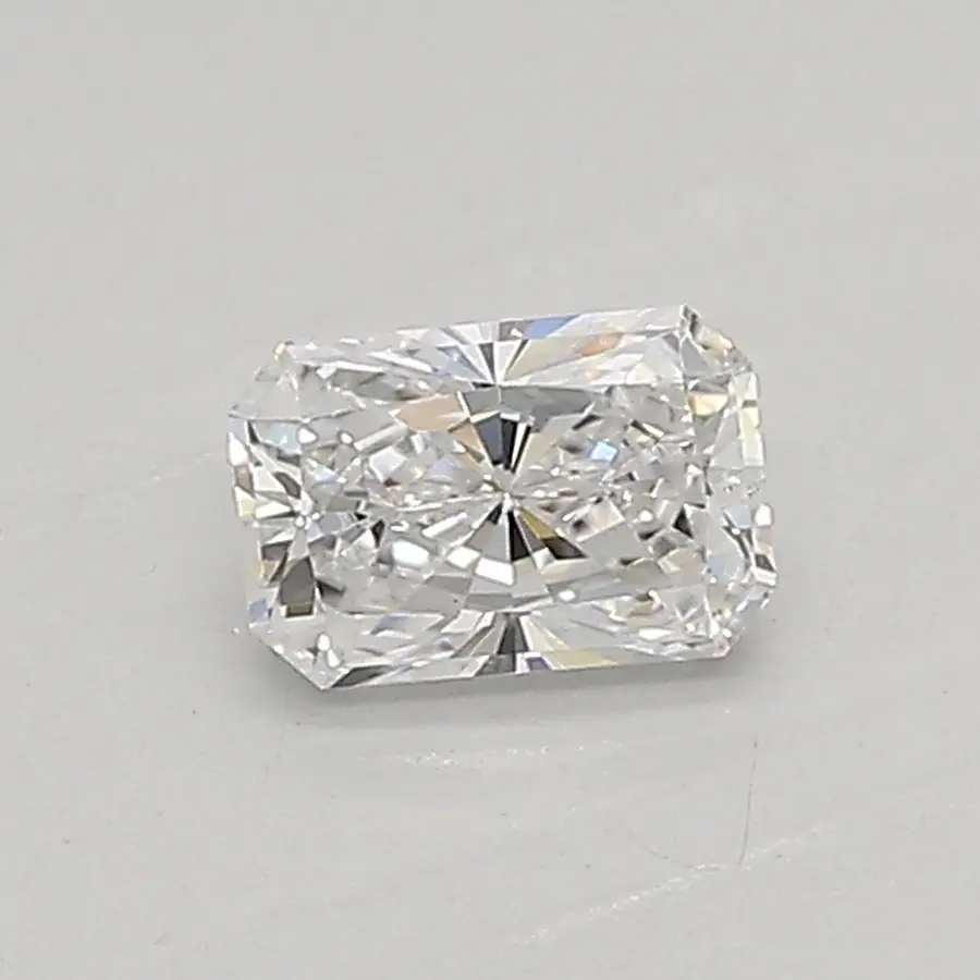 0.36ct D VVS2 Radiant (IGI)