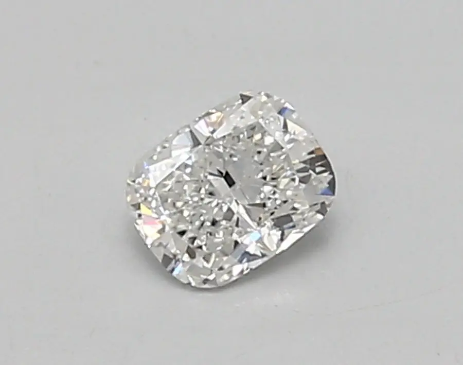 0.36ct E VVS1 Cushion (IGI)