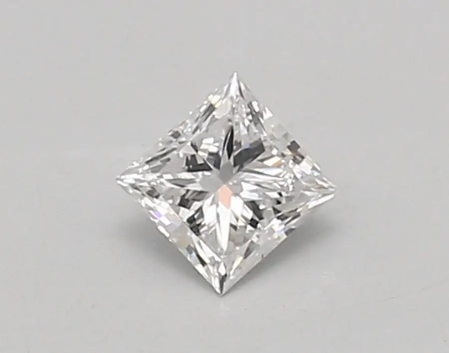 0.36ct E VVS2 Princess (IGI)