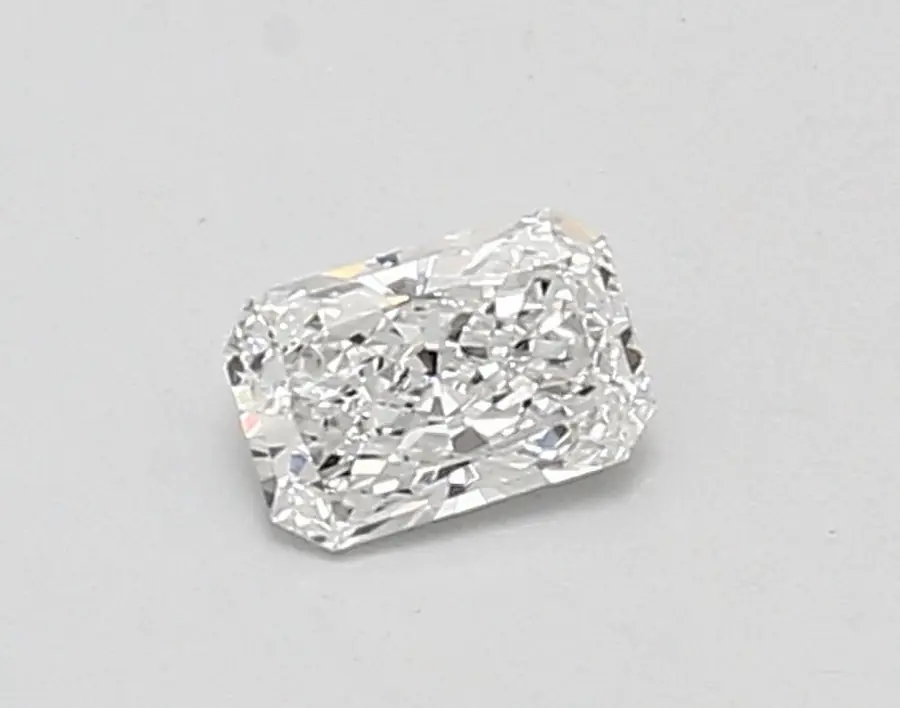 0.35ct D VVS1 Radiant (IGI)