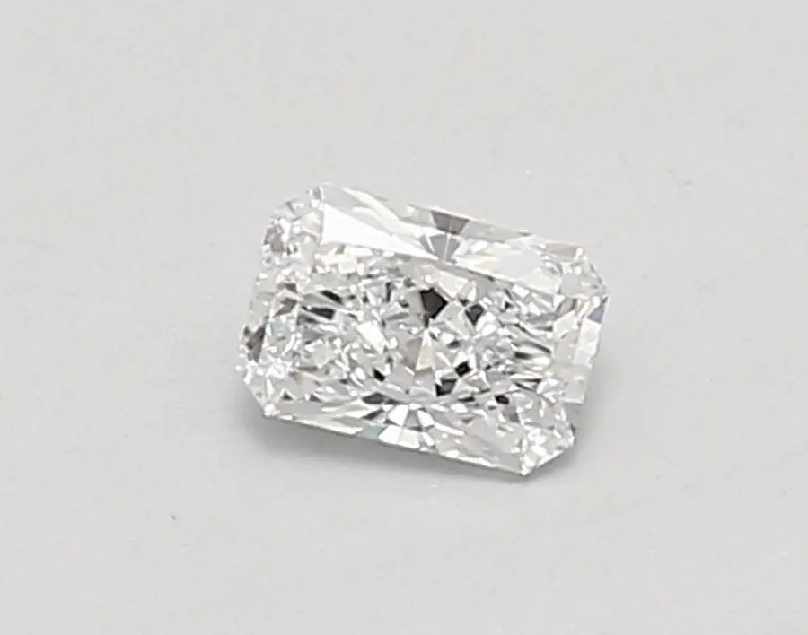 0.35ct D VS1 Radiant (IGI)