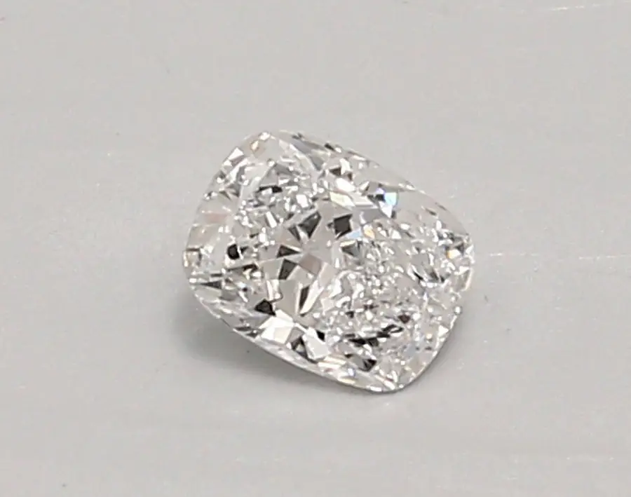 0.35ct D VVS2 Cushion (IGI)