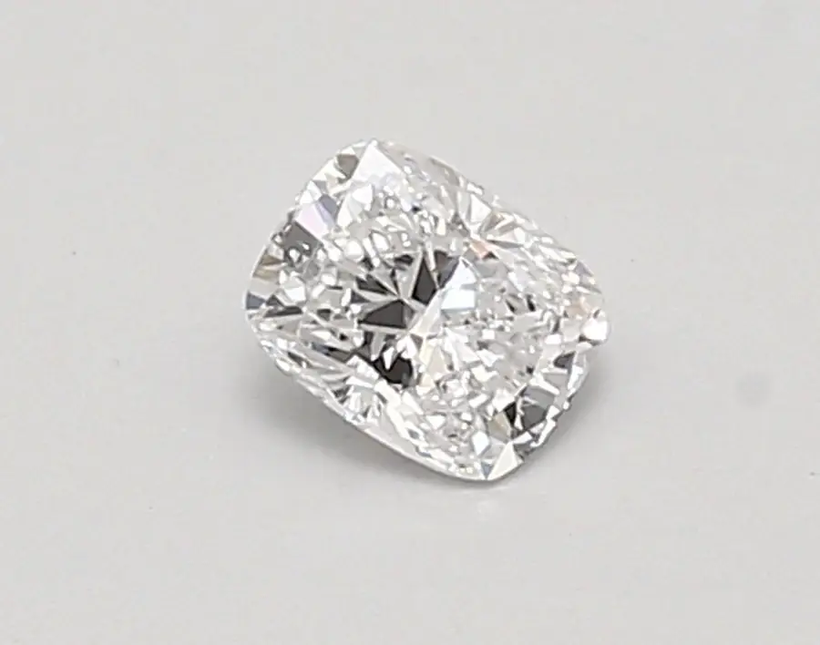 0.35ct D VVS2 Cushion (IGI)