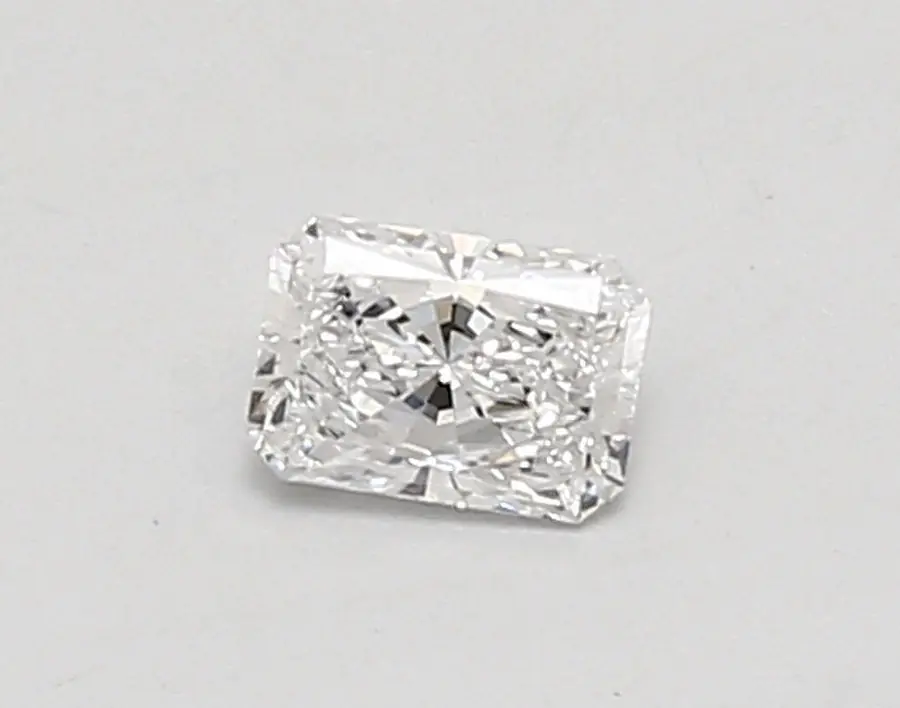 0.34ct D VS2 Radiant (IGI)