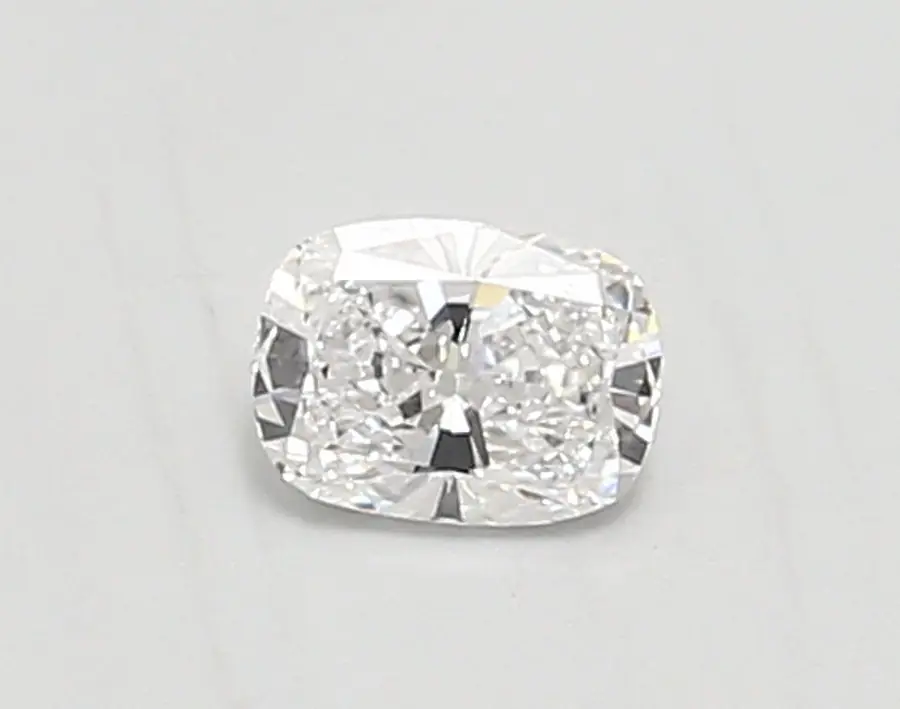 0.34ct D VVS2 Cushion (IGI)