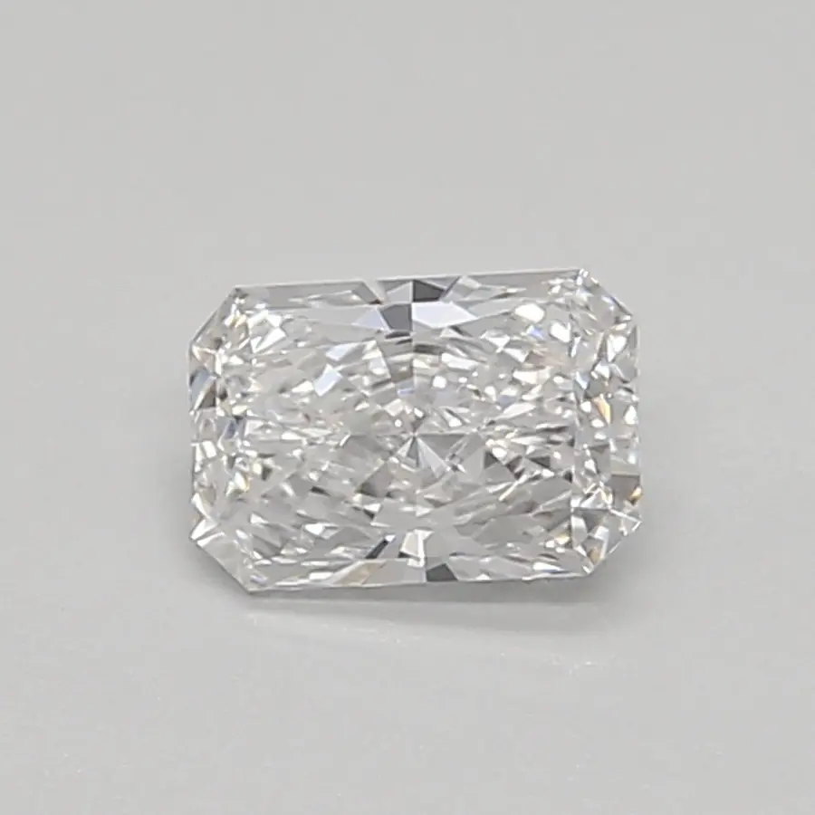 0.33ct E VVS1 Radiant (IGI)