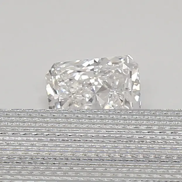 0.33ct E VVS2 Radiant (IGI)