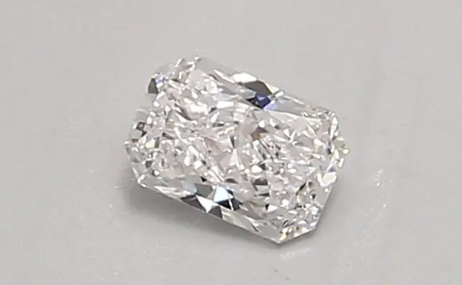0.33ct D VVS2 Radiant (IGI)