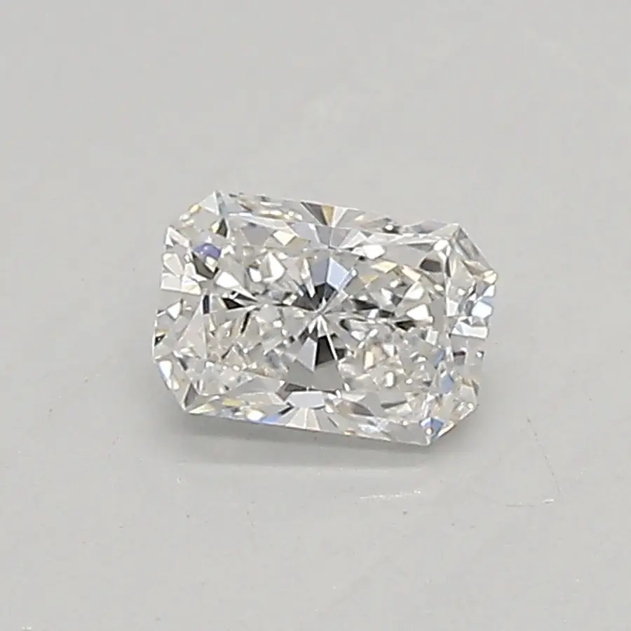 0.33ct E VVS2 Radiant (IGI)