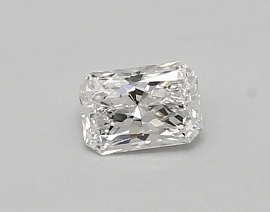 0.33ct D VS2 Radiant (IGI)