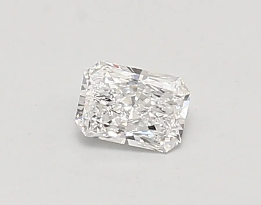 0.32ct D VVS1 Radiant (IGI)