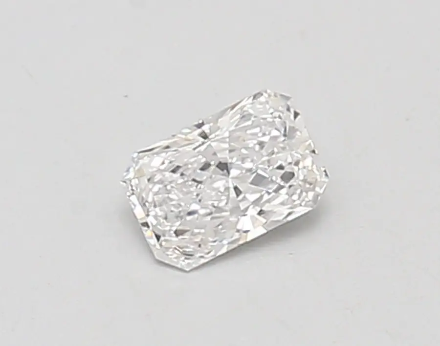 0.32ct D VVS2 Radiant (IGI)