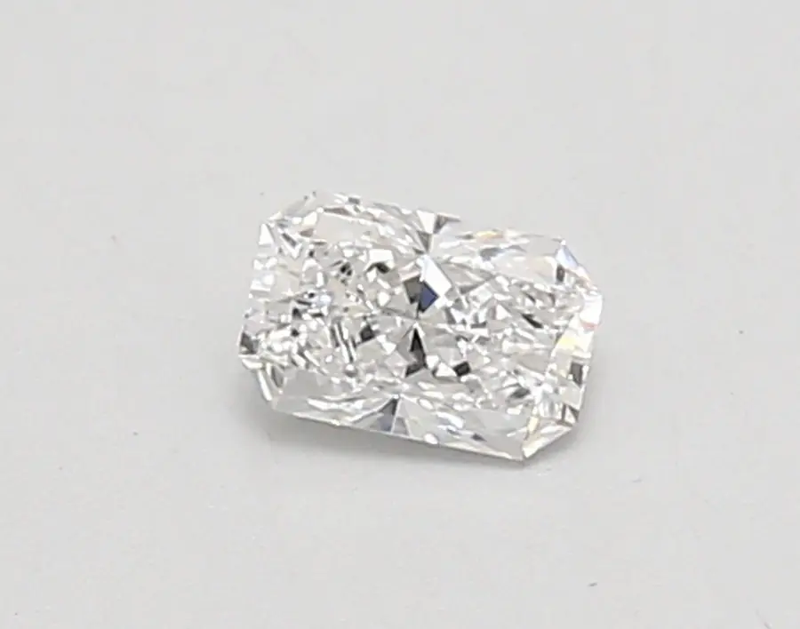 0.32ct D VVS1 Radiant (IGI)