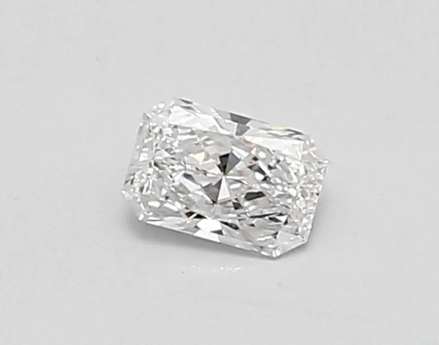 0.32ct D VVS2 Radiant (IGI)