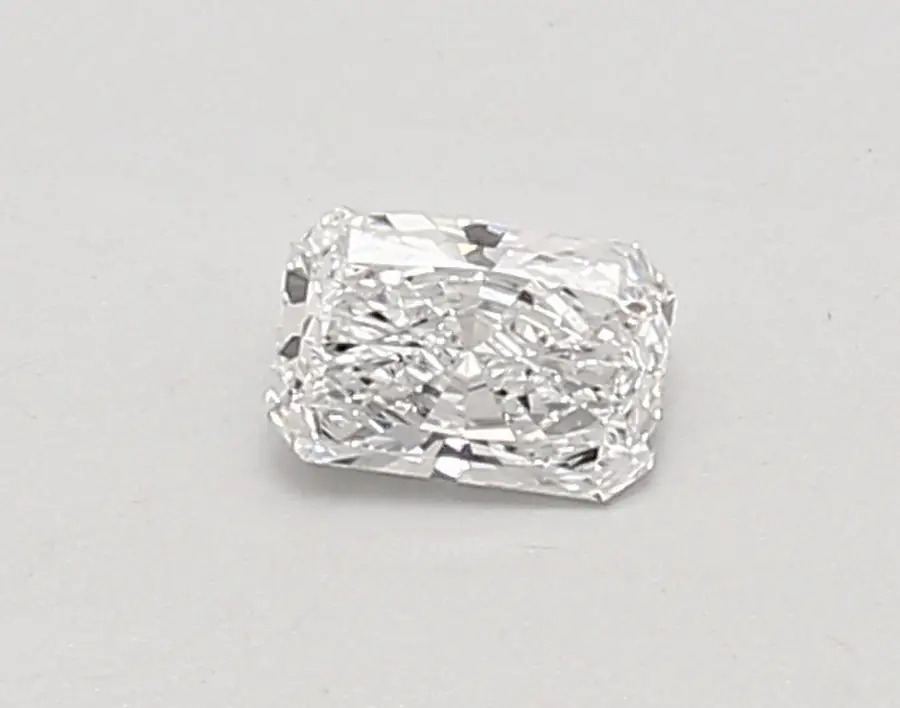 0.31ct D VVS1 Radiant (IGI)