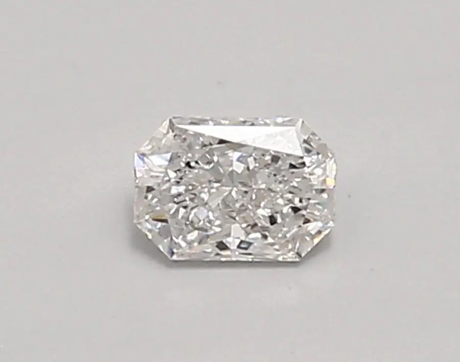 0.31ct D VS2 Radiant (IGI)